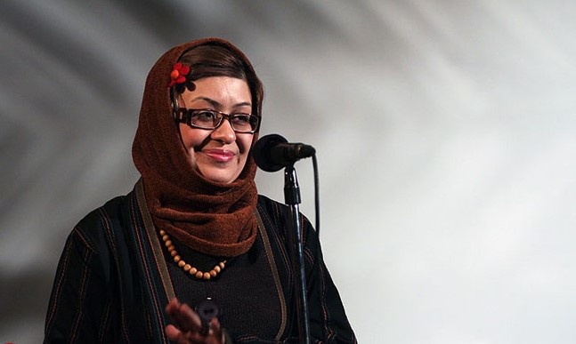 از حقالتألیف نمایشنامههایم میگذرم تا آثارم روی صحنه جاری و زنده باشند