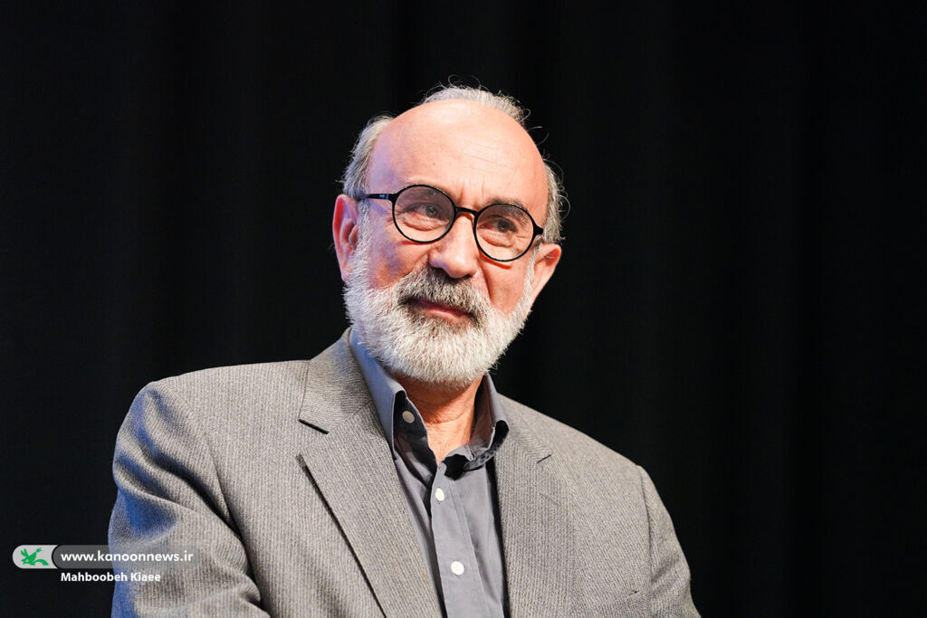 کودکان در کنار نیازهای اساسی به خوراک فرهنگی و هنری نیاز دارند