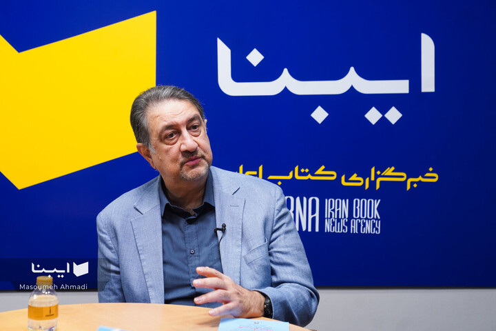 به تربیت روشنفکر سرگشته مشغولیم