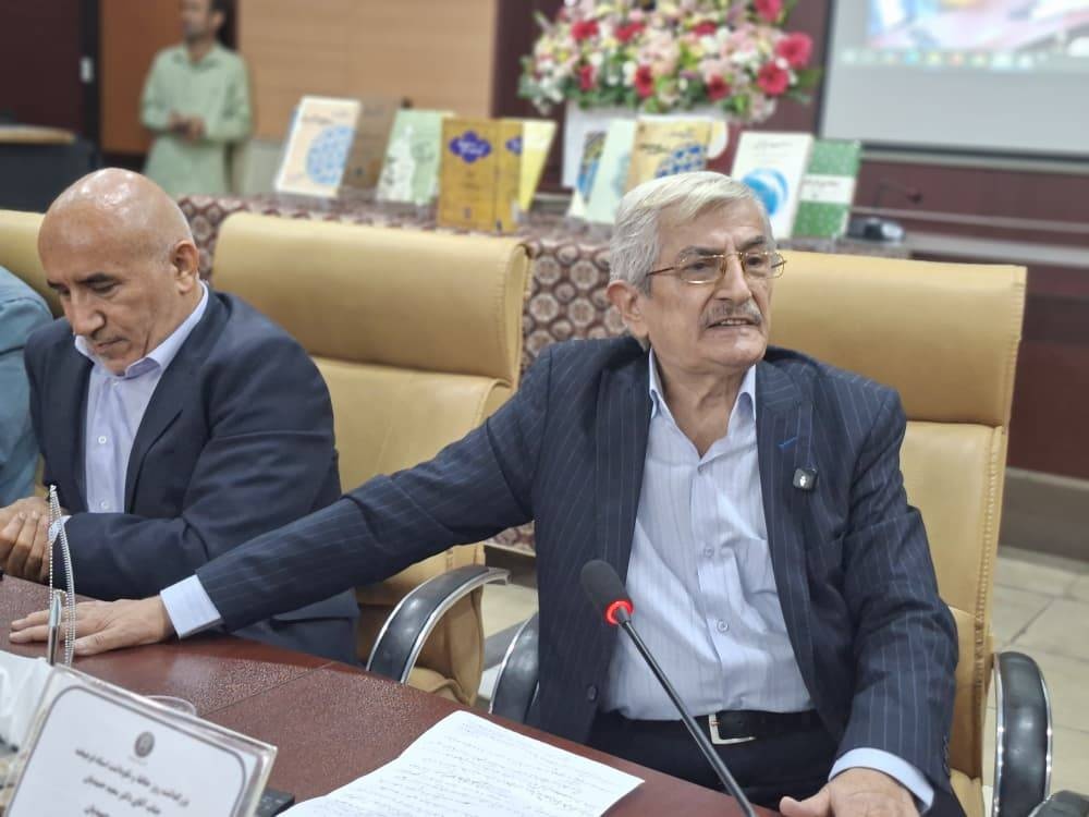 کتابخانه‌ی سعید حمیدیان به دانشگاه علامه اهدا شد