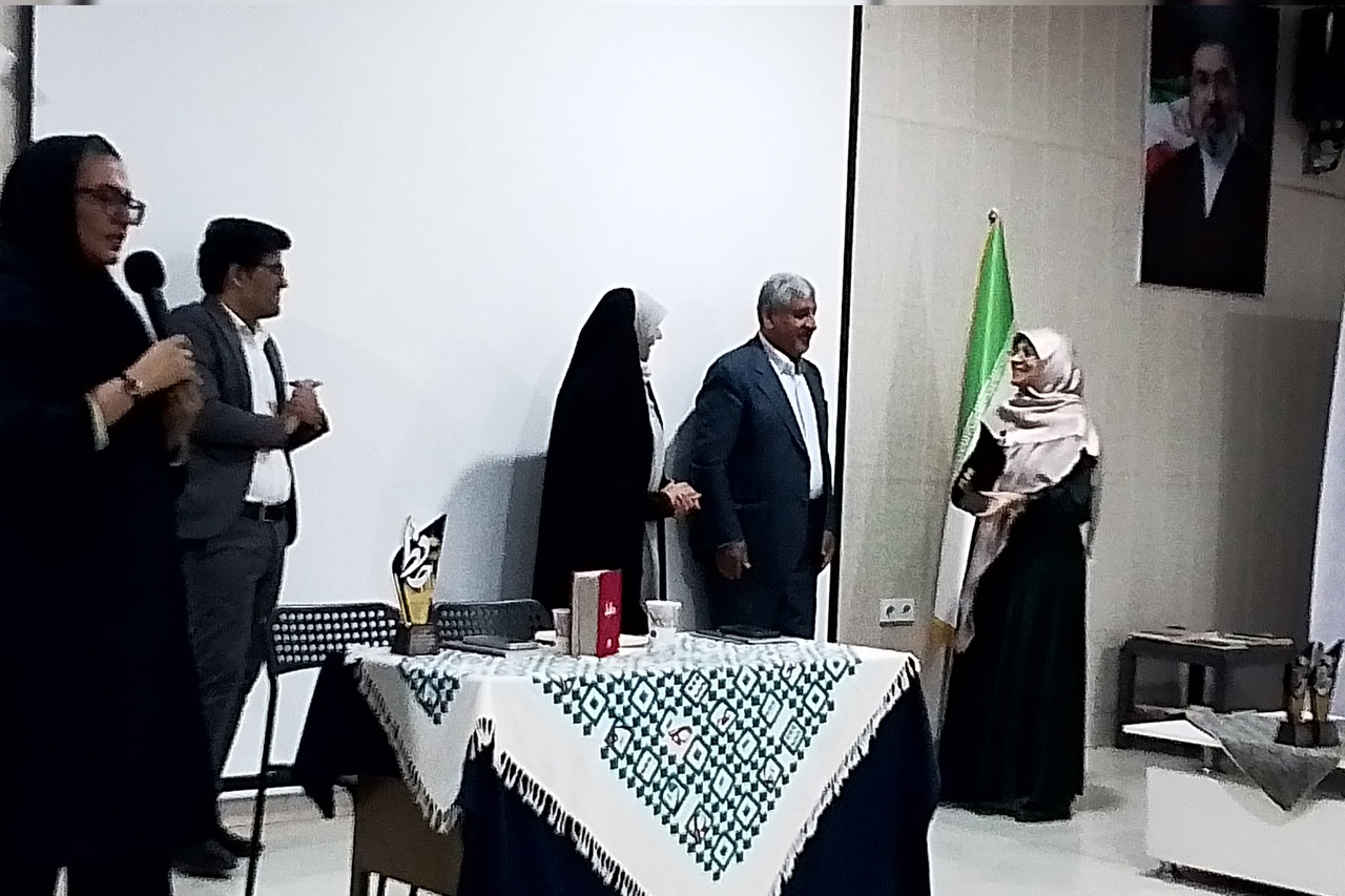 حافظ و پیوندهای شعر فارسی با فرهنگ هرمزگان