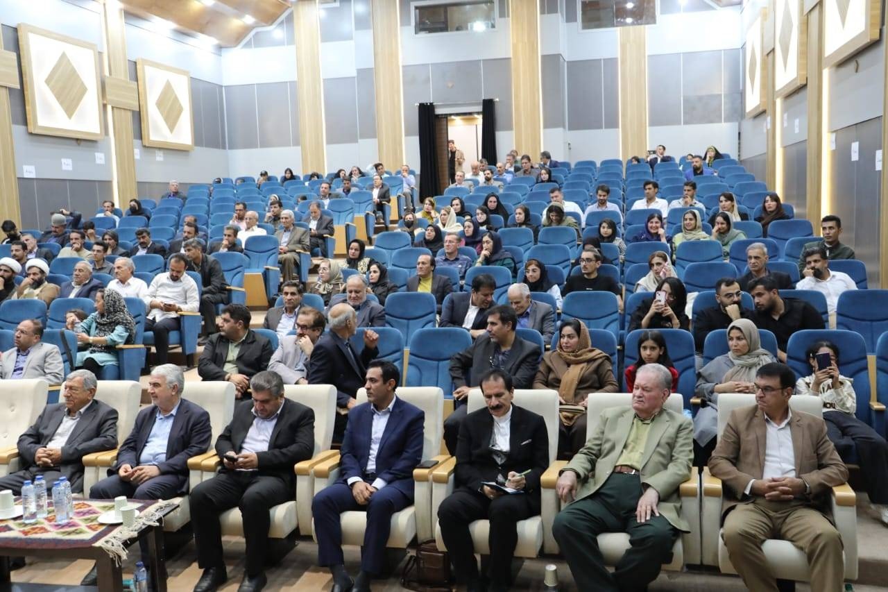 حافظ، آینه‌تمام‌نمای فرهنگ ایرانی