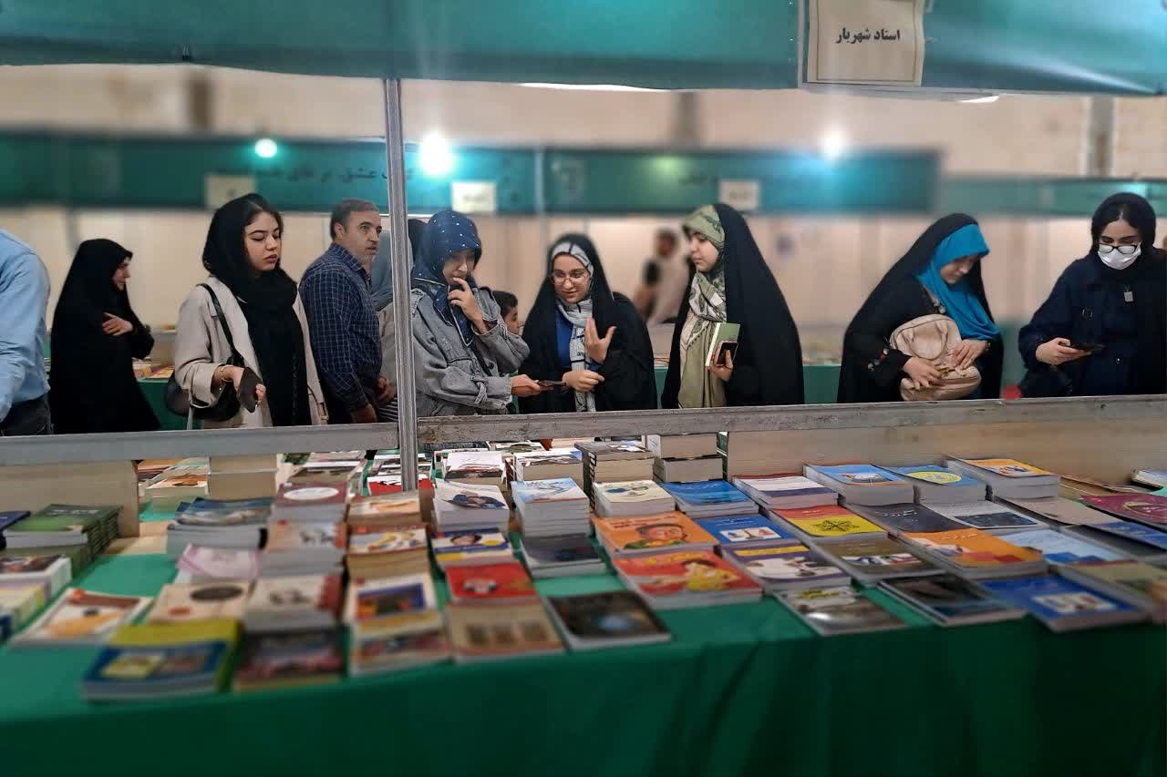 تمدید یک‌روزه یازدهمین نمایشگاه کتاب زنجان