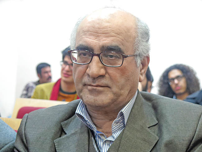 محمد ساوجی، مترجم «ذهن بی‌خانمان» درگذشت