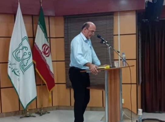 رونمایی از کتاب «گزارهگردانی در شعر پسانیمایی»