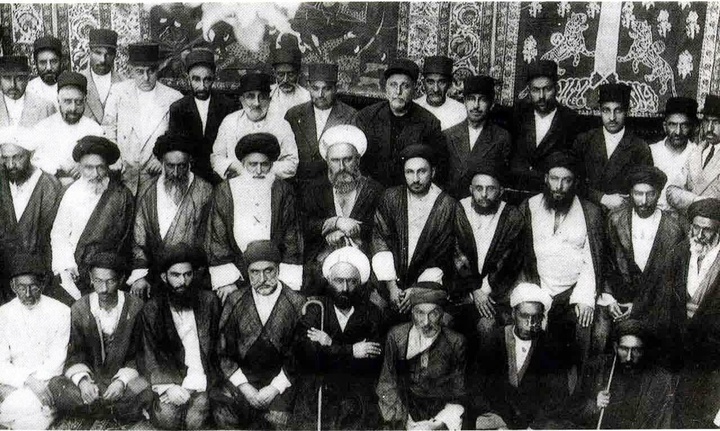 روایت زندگی بیش از ۳۰۰ عالم دینی