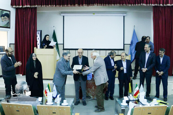 رونمایی از دانشنامه ریاضی