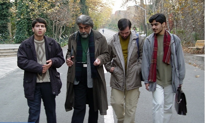 قیصر امینپور؛ از کلاسهای شفیعی کدکنی تا تسخیر لانه جاسوسی