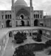 «معماری و هنر ایرانی» به كتابفروشي‌ها راه يافت