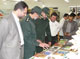 نمایشگاه کتاب دفاع مقدس در کتابخانه مرکزی سنندج افتتاح شد