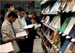 هشتمین نمایشگاه کتاب استان مرکزی  افتتاح شد