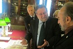دیدار رئیس کتابخانه مجلس از کتابخانه و آرشیو مجلس اسپانیا
