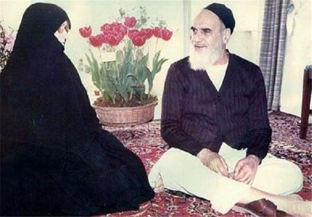 «بانو قدس ایران» سندی تاریخی درباره ویژگی‌های همسر امام خمینی(ره) است