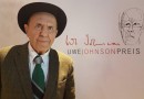 حضور جواد مجابی در جایزه ادبی «اووه یونسون»