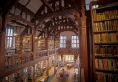 کتابخانه هتلی در بریتانیا