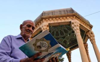 راز فال زدن به دیوان حافظ شیرازی چیست؟
