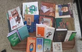 اهدای 150 جلد کتاب و مجله به نقاهتگاه هلال احمر برای پرکردن اوقات فراغت بیماران کرونایی