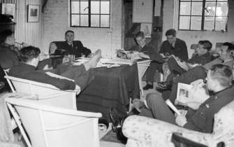 انجمن‌های کتاب آرامگاه بریتانیایی‌ها در جنگ جهانی دوم