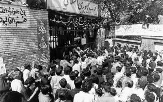 رمزگشایی از تاریخ معاصر ایران و آشفتگی‌های حاکم بر اوایل انقلاب