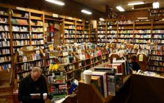 شیوع کرونا در آمریکا فروش کتاب را با وجود آشفتگی اقتصادی بالا برد