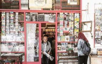 کمپین تامین مالی جمعی برای کمک به صنعت کتاب بیروت