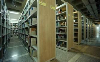 «سند استاندارد کتابخانه‌های عمومی ایران» بررسی می‌شود