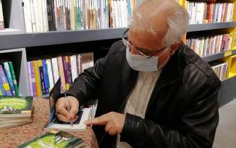 گلایه‌های محمدرضا شمس از بی اعتنایی به ادبیات بومی در ایران