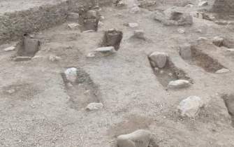 کشف نخستین سنگ‌گور منقوش مربوط به دوره اشکانی در ایران/ یافته‌های کمیاب در کاوش‌های باستان‌شناسی