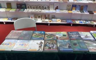استقبال از کتاب‌های آموزش زبان فارسی بنیاد سعدی در نمایشگاه سلیمانیه عراق