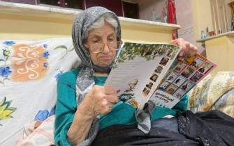 حاجیه بانو ملوک ابراهیمی؛ بانوی کتابخوان 93 ساله گرگانی