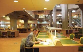 تالارهای کتابخانه ملّی ایران امروز تعطیل است