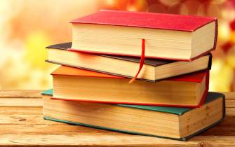 اهدای ۱۳۰۰ عنوان کتاب به کتابخانه‌های عمومی همدان