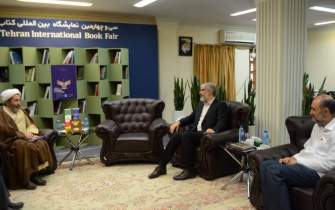رئیس سازمان فرهنگ و ارتباطات اسلامی از نمایشگاه کتاب تهران بازدید کرد