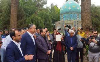 ادای احترام استاندار ختلان تاجیکستان به عطار و خیام در نیشابور