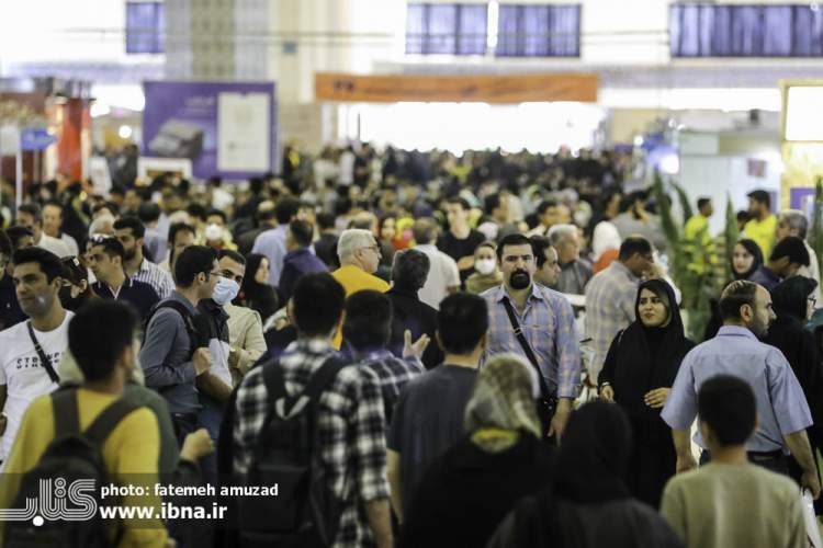 استقبال بی‌سابقه مردم در هفتمین روز نمایشگاه کتاب تهران