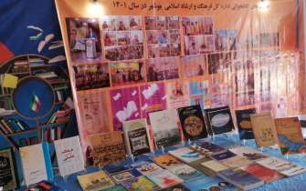 غرفه‌هایی که از کتاب، بوشهر و خلیج‌فارس می‌گویند/ از خریداران سخت‌پسند تا عرضه کتاب‌های دست‌ساز کودکان بوشهری
