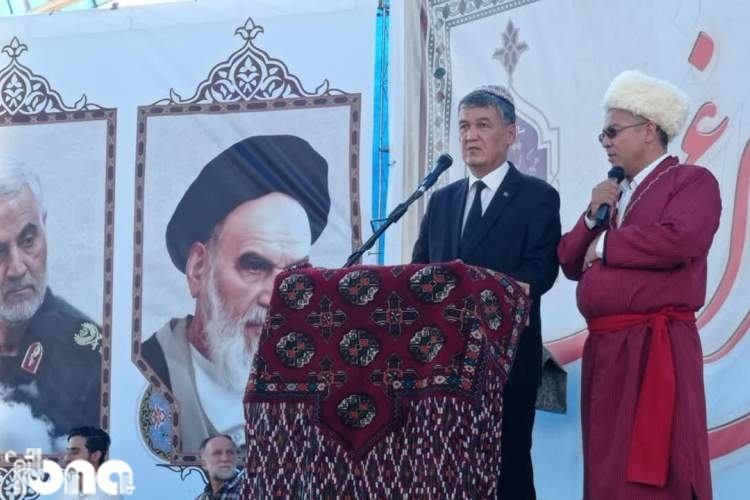 مختومقلی فراغی عامل اشتراک فرهنگی کشور ایران و ترکمنستان است
