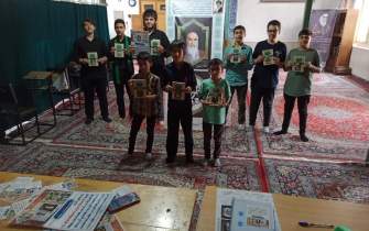 اجرای طرح کتابخوانی « یک صفحه صحیفه خوانی» در مسجد و حسینیه شهدای اشکذر