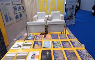 آثار مقام معظم رهبری به زبان عربی در نمایشگاه کتاب دوحه عرضه شد
