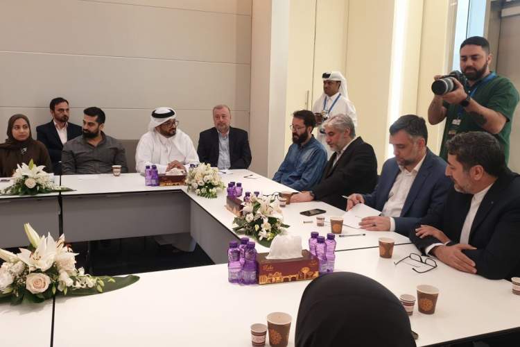 معاون امور فرهنگی وزیر فرهنگ و ارشاد اسلامی با جمعی از ناشران قطری دیدار کرد معاون امور فرهنگی وزیر فرهنگ و ارشاد اسلامی با جمعی از ناشران قطری دیدار کرد