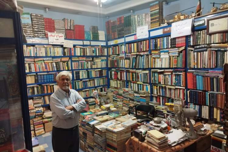 کتابفروشی «یکتا»؛ یکتای خیابان انقلاب