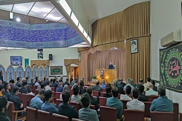 آزادیان بی‌هیچ تظاهر و اطواری در کار خواندن و پژوهش بود/ معلمی را تا آخرین سرحداتش پیمود