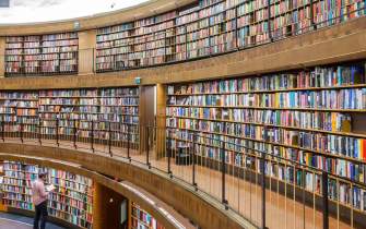 اعضای کتابخانه‌های زنجان بدهی خود را آنلاین تسویه می‌کنند