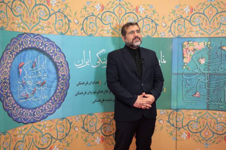 دولت از نمایشگاههای فرهنگی حمایت میکند دولت از نمایشگاههای فرهنگی حمایت میکند