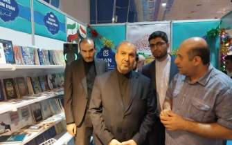 سفیر ایران در عراق از غرفه جمهوری اسلامی ایران بازدید کرد