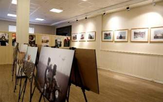 نمایشگاه «عکس جنگ» در مجموعه فرهنگی تاریخی نیاوران برگزار شد