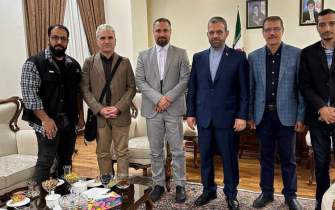 دیدار جمعی از نویسندگان و شاعران ایرانی با سفیر ایران در تاجیکستان