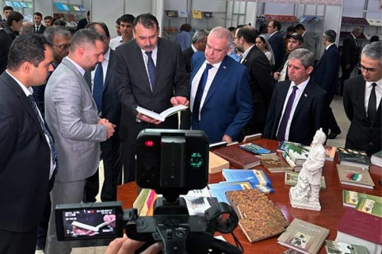 ادبیات مقاومت، ادبیات مشترک بین ایران و روسیه است/ دوست دارم ادبیات ایران را بیشتر بشناسم ادبیات مقاومت، ادبیات مشترک بین ایران و روسیه است/ دوست دارم ادبیات ایران را بیشتر بشناسم