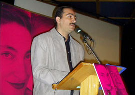 فیروزآبادی : مصلا برای سرای اهل قلم یک موهبت است