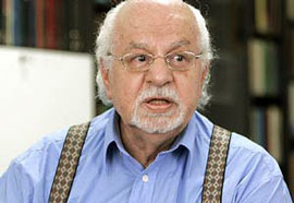 نویسنده های ایرانی نسبت به شاهنامه بی‌اعتنا هستند